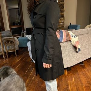 Burberry Raincoat - Size 10R / Cut 1427